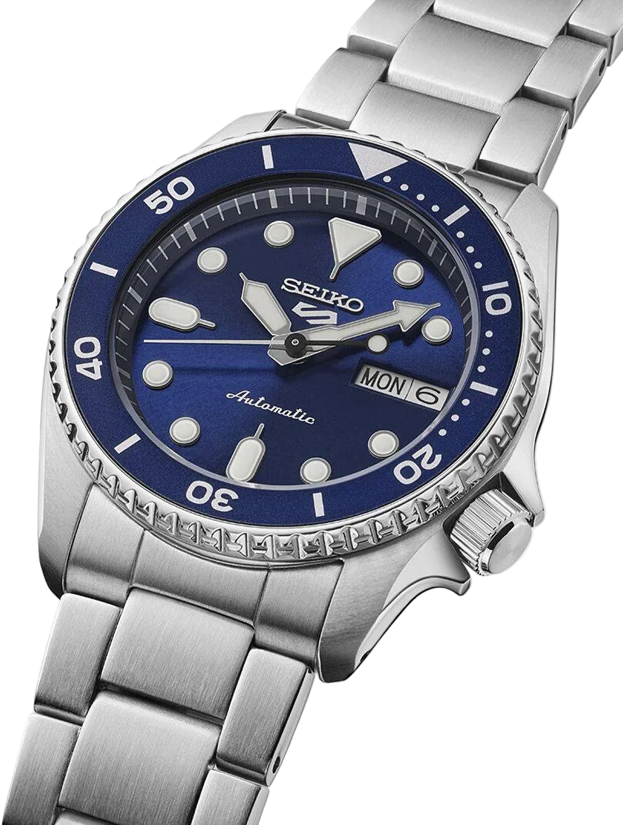 Seiko 5 Sports Automatic 38 mm - Blue Dial